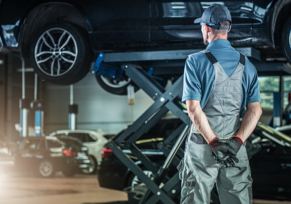 Building Trust: Finding a Reliable Mechanic for Your Car AC Condenser